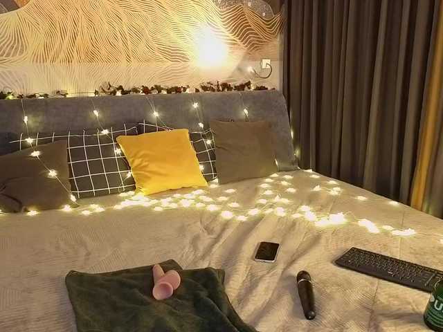 MilaYumi's BongaCams show and profile