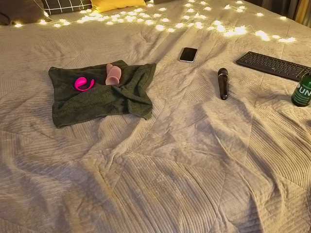 MilaYumi's BongaCams show and profile