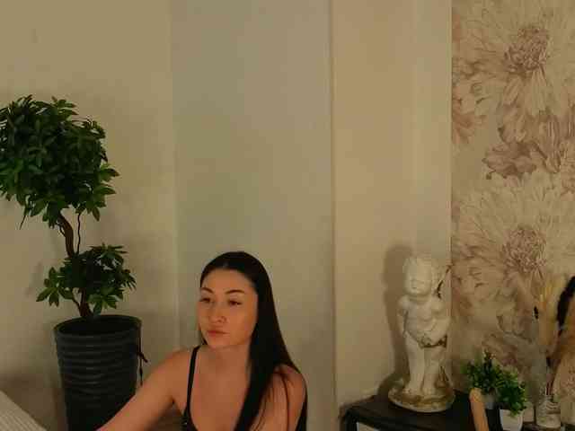 MilaYumi Live Webcam on BongaCams