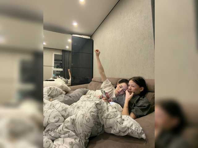 AnmiXHot's BongaCams show and profile