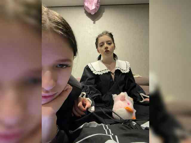 AnmiXHot Live Webcam on BongaCams