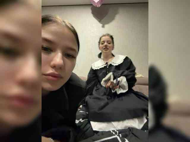 AnmiXHot Live Webcam on BongaCams