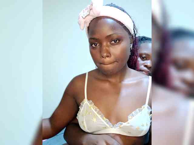 Sweetgirlsduo webcam