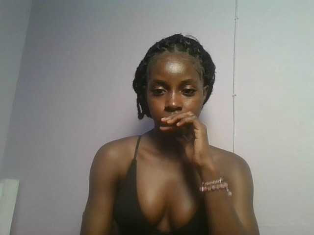 Sexykitten1 webcam bongacams model stream image