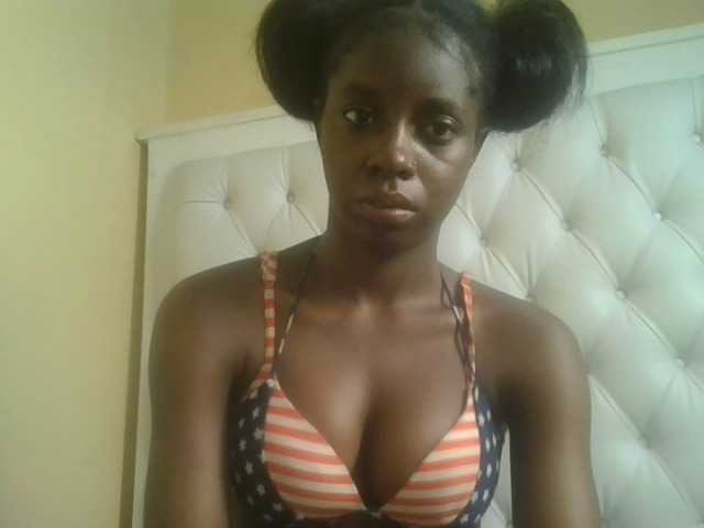 Sexykitten1 webcam bongacams model stream image