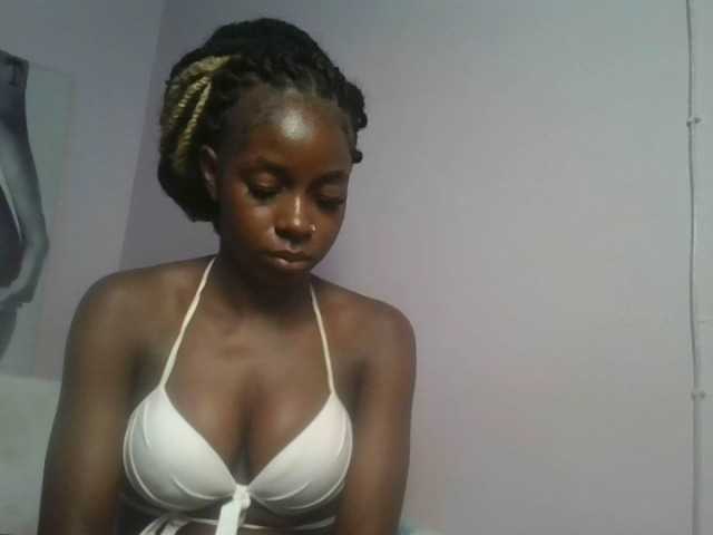 Sexykitten1 webcam bongacams model stream image