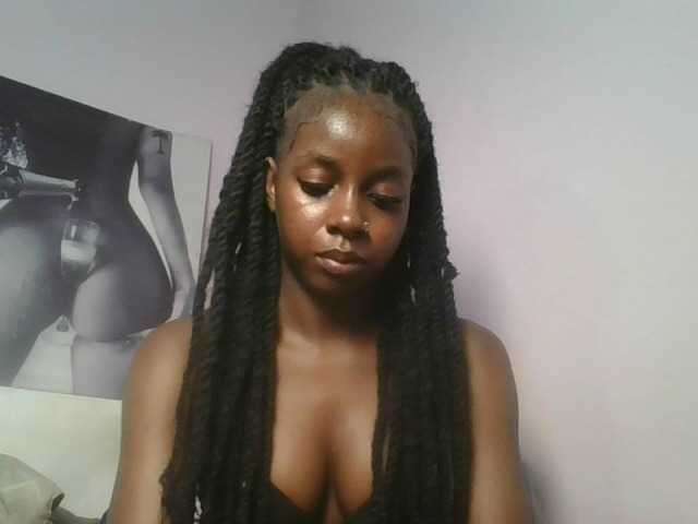 Sexykitten1 webcam bongacams model stream image