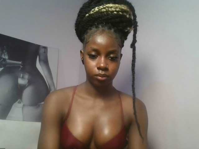 Sexykitten1 webcam bongacams model stream image