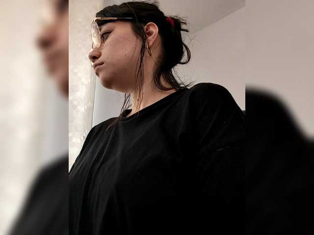 LeeZoldyck's BongaCams show and profile