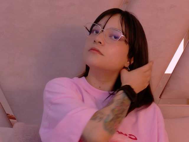 LeeZoldyck's BongaCams show and profile