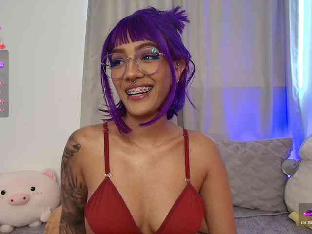 ToriValentine webcam