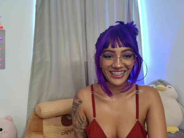 ToriValentine webcam