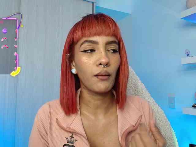 ToriValentine webcam