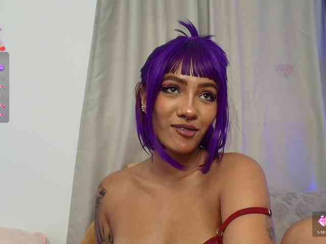 ToriValentine webcam