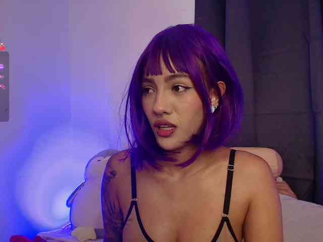 ToriValentine webcam