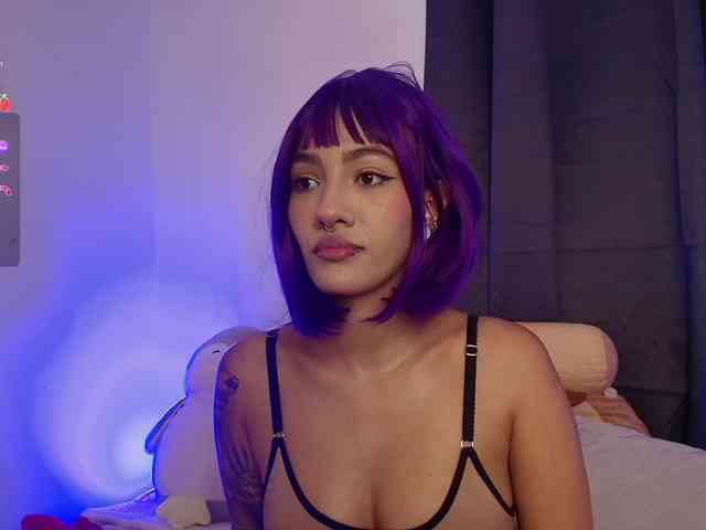 ToriValentine webcam