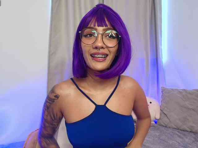 ToriValentine webcam