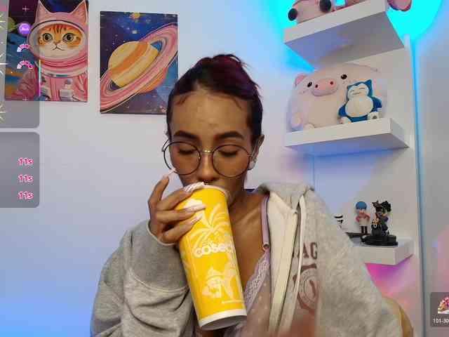 ToriValentine webcam