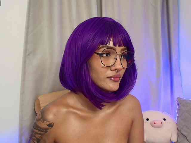 ToriValentine webcam