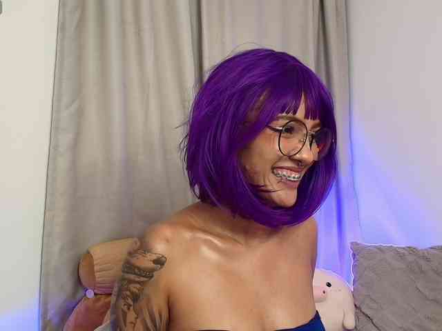 ToriValentine webcam