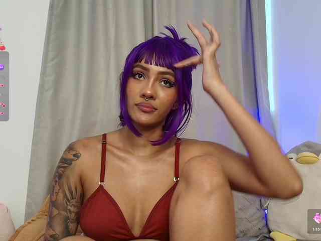 ToriValentine webcam