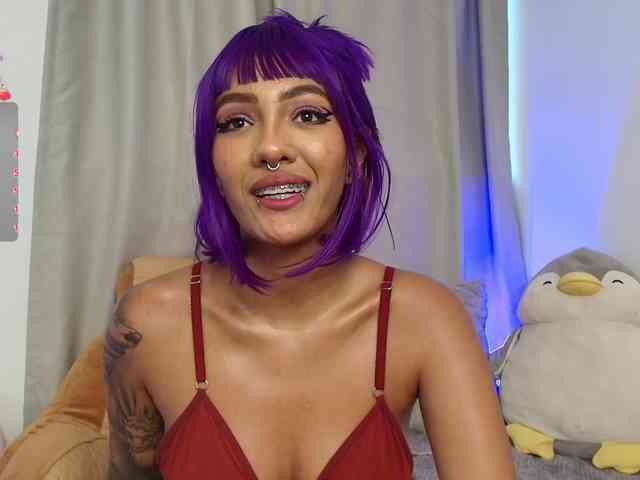 ToriValentine webcam