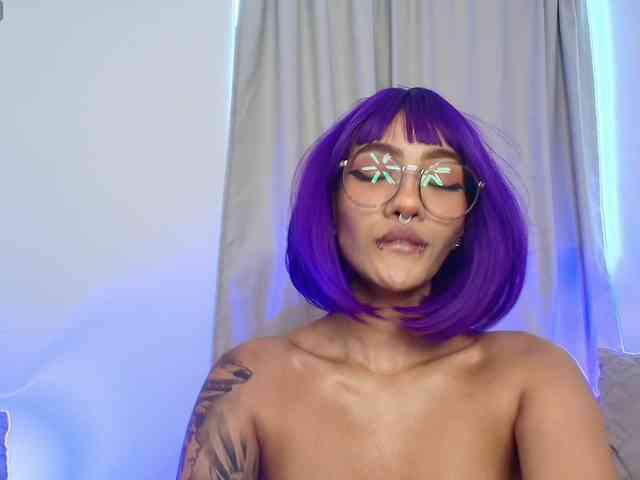 ToriValentine webcam