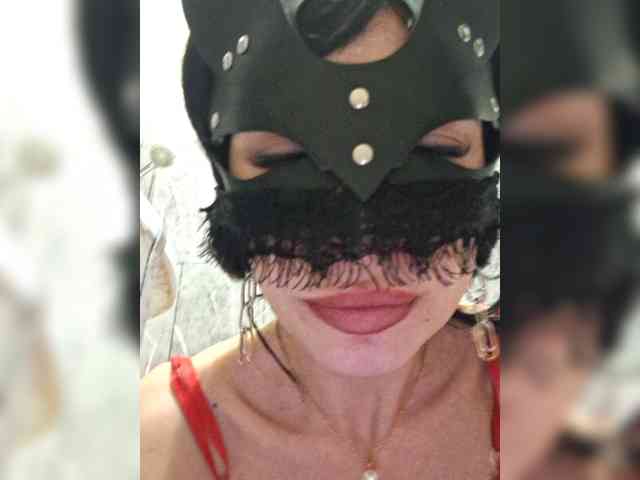 LikaFurr Live Webcam on {site_name}