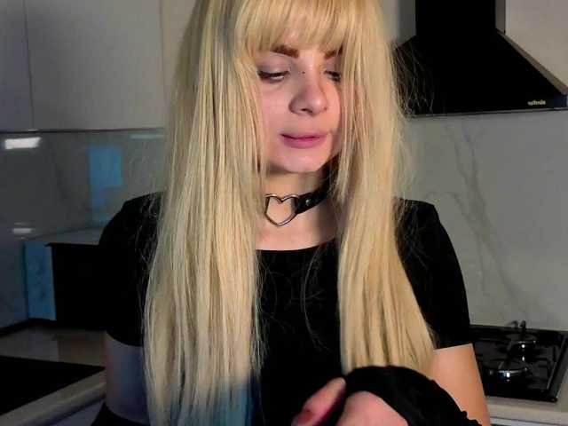 Charlotte-mitchelle from BongaCams