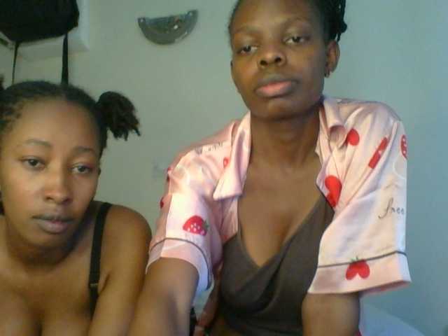 MysticCharm live cam profile