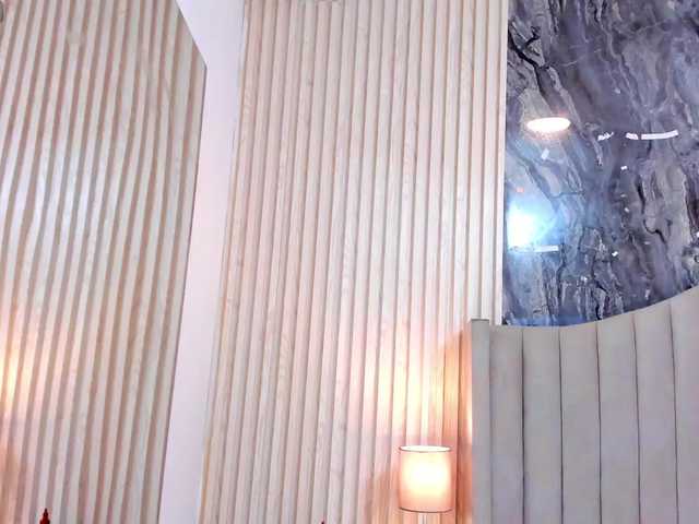 Aisha-Loren's BongaCams show and profile