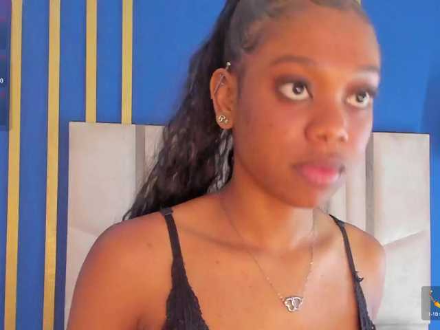  Aisha-Loren chat room