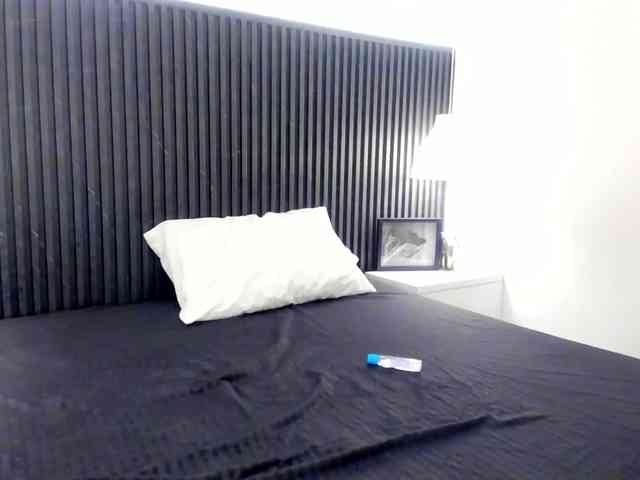 Aisha-Loren Aisha-Loren