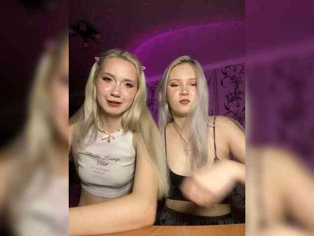 BlondeDuet webcam