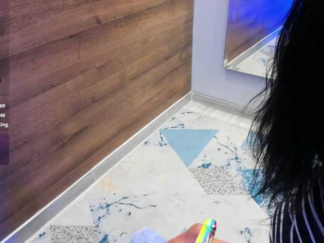 GummyLuv's BongaCams show and profile