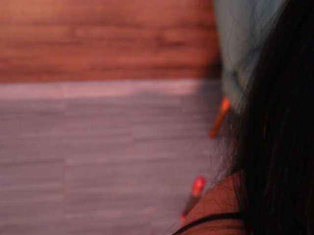 GummyLuv's BongaCams show and profile