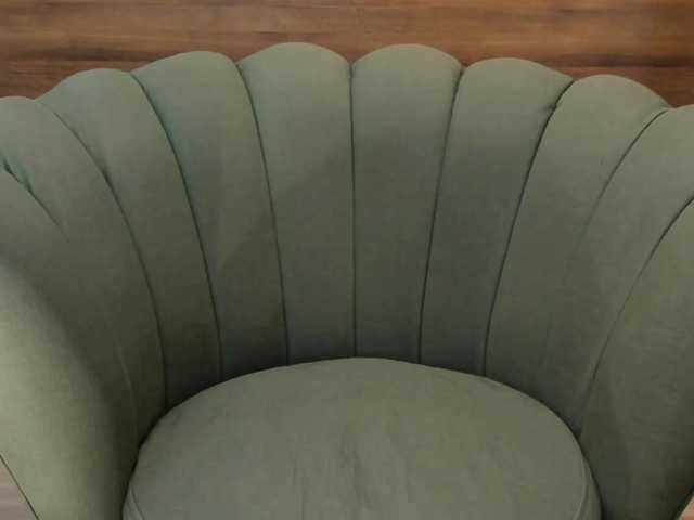 GummyLuv's BongaCams show and profile