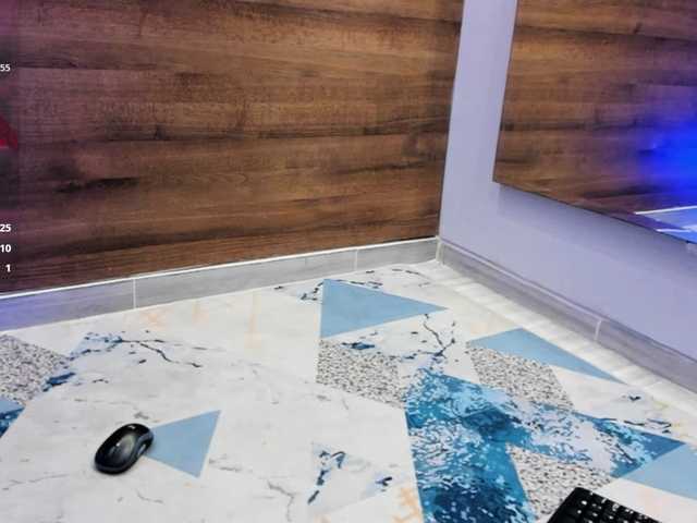 GummyLuv's BongaCams show and profile