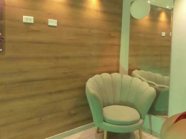 GummyLuv's BongaCams show and profile