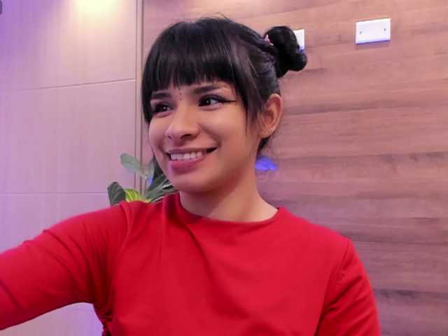 GummyLuv's BongaCams show and profile