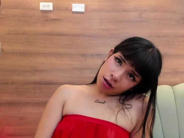 GummyLuv's BongaCams show and profile