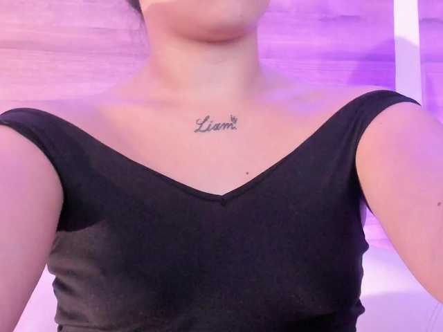 GummyLuv's BongaCams show and profile