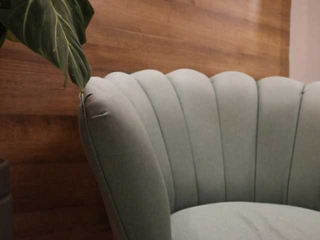 GummyLuv's BongaCams show and profile