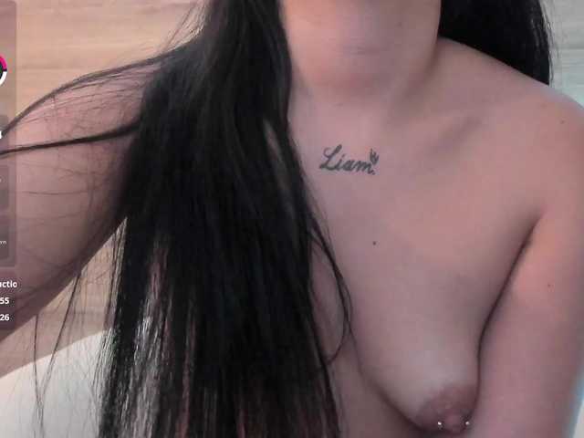 GummyLuv's BongaCams show and profile