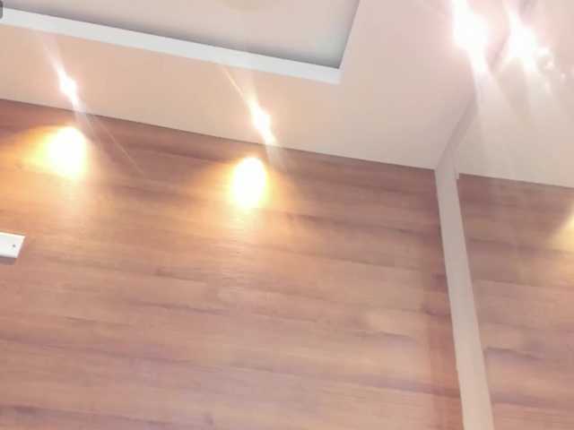 GummyLuv's BongaCams show and profile