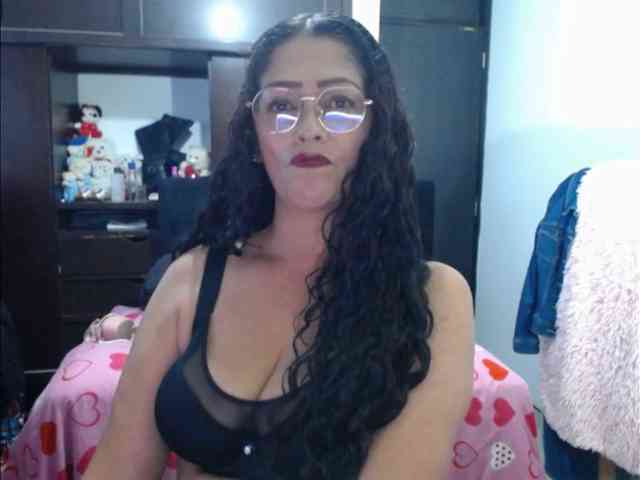 MeganTaylor777 webcam