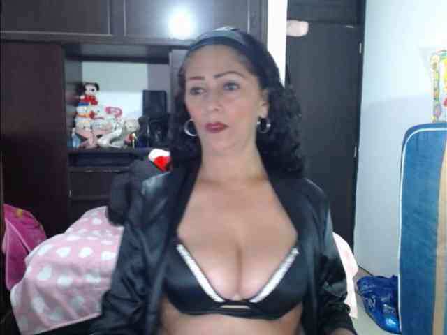 MeganTaylor777 webcam