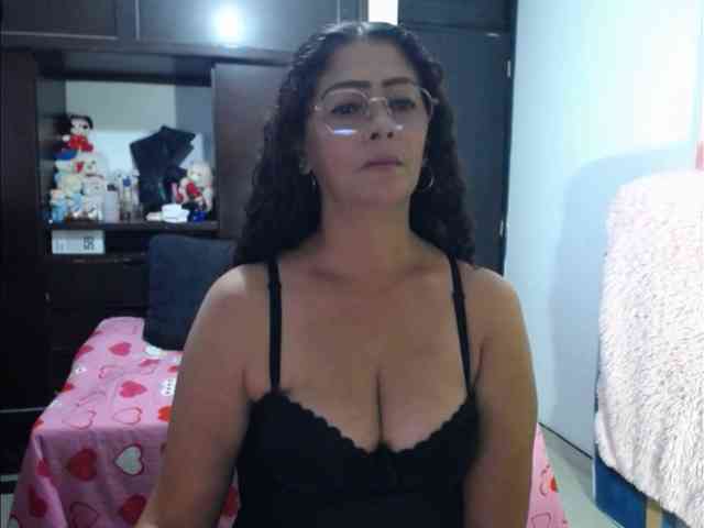 MeganTaylor777 webcam