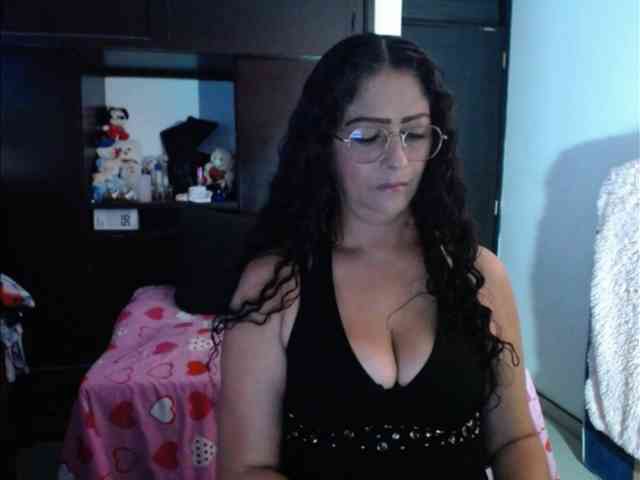MeganTaylor777 webcam