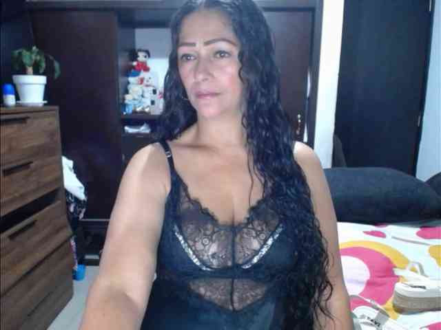 MeganTaylor777 webcam